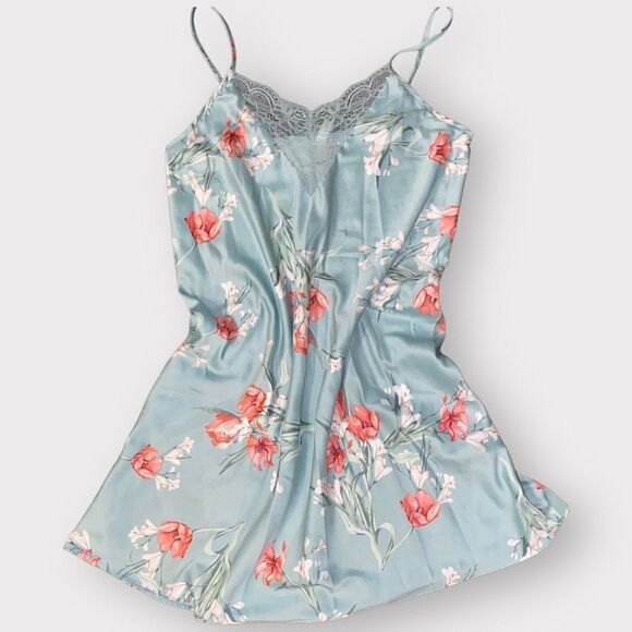 Flora Nikrooz Pastel Floral Slip - Picture 1 of 5